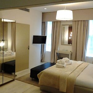 Rez Apartamentos